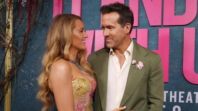 Ryan Reynolds and his wife Blake Lively attend the New York premiere of "It Ends With Us" at at AMC Lincoln Square in New York, August 6, 2024. (Photo by Charly TRIBALLEAU / AFP) (AFP)