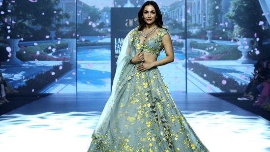 https://www.mobilemasala.com/film-gossip/Malaika-Arora-reveals-what-happens-when-she-finds-something-nasty-written-about-her-It-messes-up-my-day-but-i288999