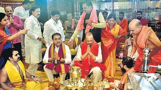 Mumbai, India – July 09, 2024: Maharashtra DCM Ajit Pawar, along with NCP (Ajit Pawar) faction leader Praful Patel, offering prayer at Siddhivinayak Temple, in Mumbai, India, on Tuesday, July 09, 2024. (Photo by Bhushan Koyande/HT Photo)(HT_PRINT)