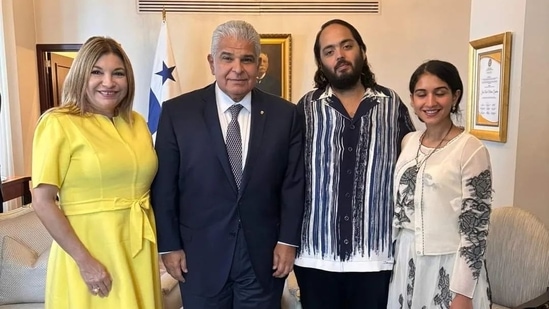 https://www.mobilemasala.com/fashion/Anant-Ambani-Radhika-Merchant-meet-President-of-Panama-Shloka-Mehta-joins-Akash-Nita-Ambani-in-Paris-What-they-wore-i289104