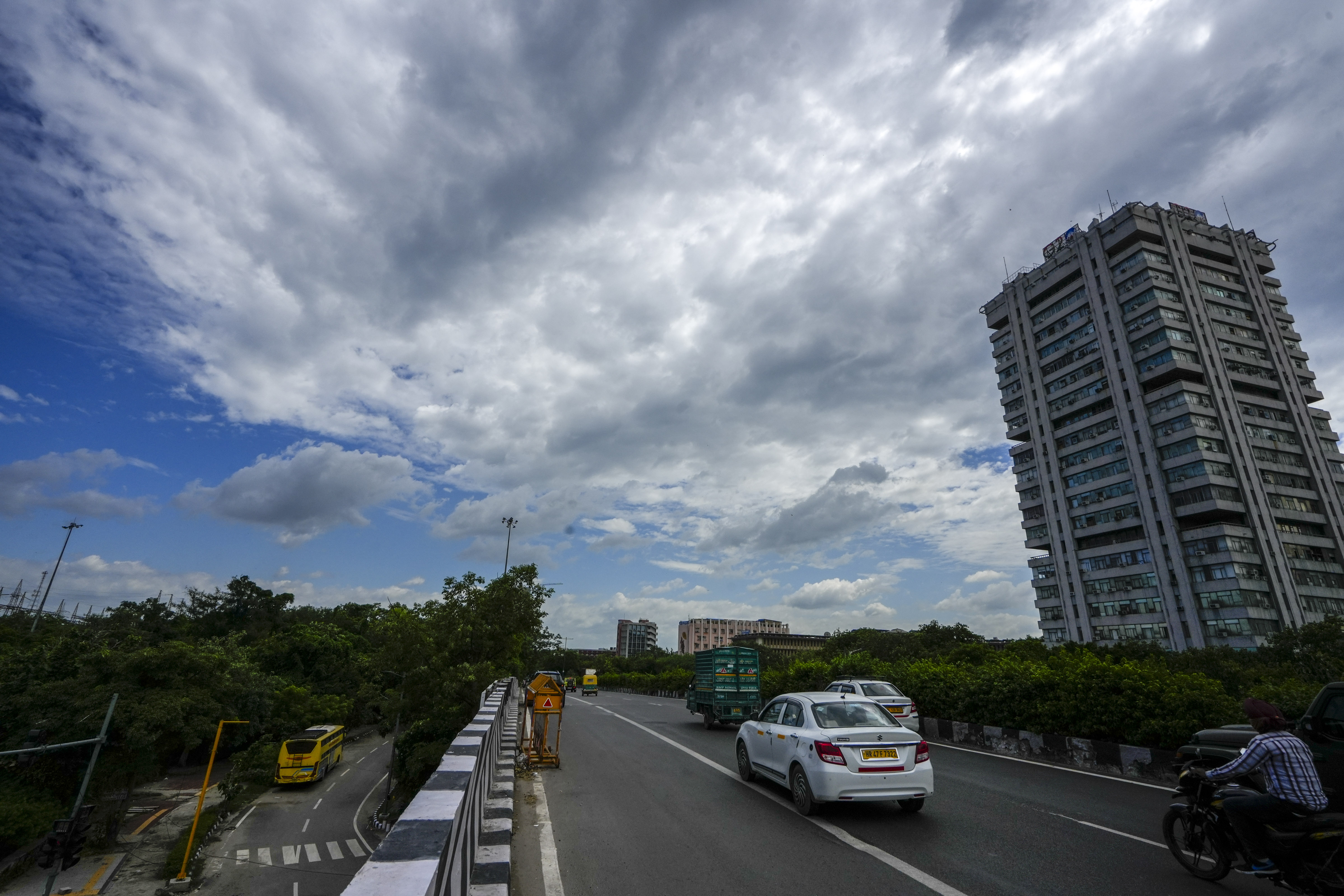 Travelling to and from work turned exciting for those Delhiites who ventured out of their abodes. (Photo: PTI)