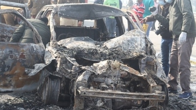 Representational image: 16 luxury cars were burnt to ashes in a fire at a car workshop in Gurgaon (HT File Photo) Representational image: 16 luxury cars were burnt to ashes in a fire at a car workshop in Gurgaon (HT File Photo)
