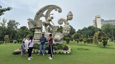Actors of Dreams Drama Theatre currently warming up in front of the new sculpture —Arshika, Sameer, Anmol, Rahul, Ritu and her son Yuvansh. (HT Photo) Actors of Dreams Drama Theatre currently warming up in front of the new sculpture —Arshika, Sameer, Anmol, Rahul, Ritu and her son Yuvansh. (HT Photo)