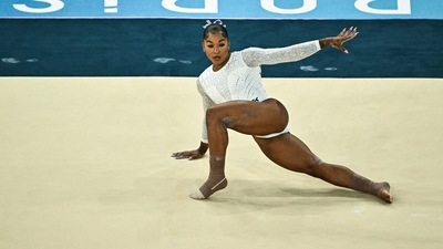 US' Jordan Chiles competes in the artistic gymnastics women's floor exercise final during the Paris 2024 Olympic Games at the Bercy Arena in Paris, on August 5, 2024. (Photo by Lionel BONAVENTURE / AFP) (AFP) US' Jordan Chiles competes in the artistic gymnastics women's floor exercise final during the Paris 2024 Olympic Games at the Bercy Arena in Paris, on August 5, 2024. (Photo by Lionel BONAVENTURE / AFP) (AFP)