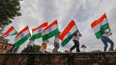 Jammu: People wave the Indian national flags at Mubarak Mandi palace ahead of the Independence Day, in Jammu, Sunday, Aug. 11, 2024. (PTI Photo) (PTI08_11_2024_000261A) (PTI) Jammu: People wave the Indian national flags at Mubarak Mandi palace ahead of the Independence Day, in Jammu, Sunday, Aug. 11, 2024. (PTI Photo) (PTI08_11_2024_000261A) (PTI)