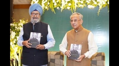 Saboo, who hails from Calcutta, shifted to Chandigarh in 1960, and set up the needle factory in collaboration with Germans, and has contributed to the city’s growth since then. (HT Photo)