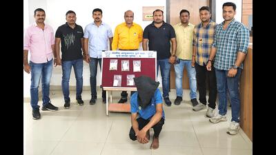The accused has been identified as Mahesh alias Mahya Kashinath Chavan, a resident of Tuljabhavani Vasahat in Hadapsar. (HT PHOTO)