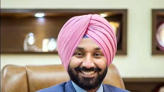 Rajya Sabha member Satnam Singh Sandhu on Sunday called on Gulab Chand Kataria, newly appointed Punjab governor and administrator of the Union Territory of Chandigarh. (HT File)