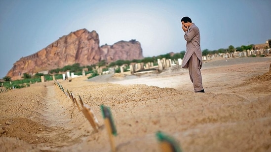 Graves in Chenab Nagar, Pakistan of Ahmadiyyas killed in attacks on the community’s mosques.(Getty Images)