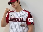 Cha Eun Woo's pictures from his baseball game went viral on the Internet. Cha Eun Woo's pictures from his baseball game went viral on the Internet.