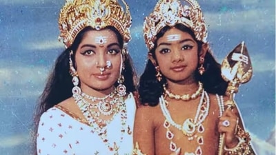 Since her debut in the 1967 Tamil film Kandhan Karunai at the age of four, Sridevi worked in several films as a child artiste before she was cast as an adult in 1976 at just age 13, in the Tamil film Moondru Mudichu. Since her debut in the 1967 Tamil film Kandhan Karunai at the age of four, Sridevi worked in several films as a child artiste before she was cast as an adult in 1976 at just age 13, in the Tamil film Moondru Mudichu.
