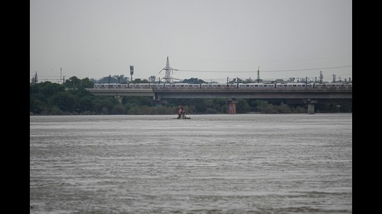 A senior I&FC official said that while a flood warning has not been issued yet, teams deployed along the river channel by the department are on high alert. (HT Photo)