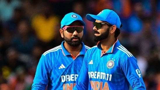 https://www.mobilemasala.com/sports/Ask-any-19-year-old-competing-with-Kohli-Harbhajan-Singhs-sizzling-take-on-Virats-future-with-Team-India-i289738