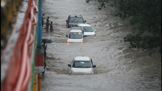 NHAI said that the GMDA drain can only take the run-off of the highway and not the stormwater of sectors and colonies constructed along it. (ANI)