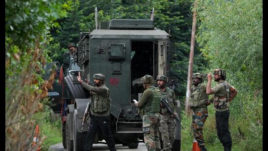 On Monday, 15 Corps Commander, Lt general Rajiv Ghai visited the operation area and interacted with officers and soldiers busy in the operation. (PTI)