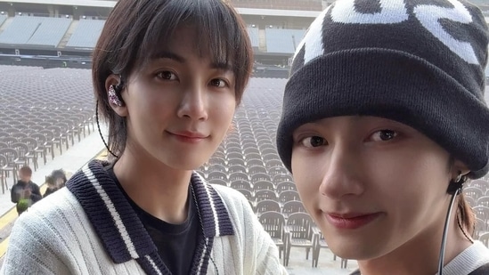 Jeonghan and Jun are two of the 13 members of SEVENTEEN.