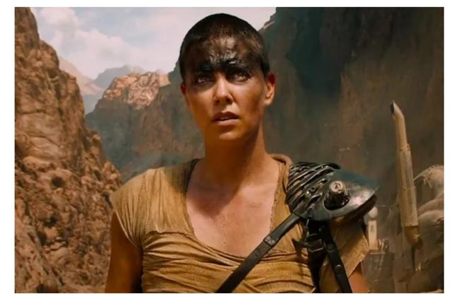 Charlize Theron as Imperator Furiosa in Mad Max: Fury Road (2015) (Film still/Warner Brothers Pictures) Charlize Theron as Imperator Furiosa in Mad Max: Fury Road (2015) (Film still/Warner Brothers Pictures)