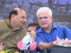 Delhi lieutenant governor Vinai Kumar Saxena on Tuesday nominated the capital's home minister Kailash Gahlot to hoist the national flag at the official Independence Day event at Chhatrasaal Stadium.(Hindustan Times) Delhi lieutenant governor Vinai Kumar Saxena on Tuesday nominated the capital's home minister Kailash Gahlot to hoist the national flag at the official Independence Day event at Chhatrasaal Stadium.(Hindustan Times)