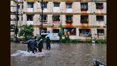 During the CM’s visit to the rain-affected parts of the city, he assured people of assistance. He also met residents at Ekta Nagar, areas near Khadakwasla Dam and Sangvi in Pimpri-Chinchwad. (HT PHOTO) During the CM’s visit to the rain-affected parts of the city, he assured people of assistance. He also met residents at Ekta Nagar, areas near Khadakwasla Dam and Sangvi in Pimpri-Chinchwad. (HT PHOTO)