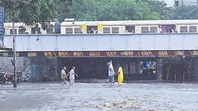 Subway closed due to Heavy Rainfall at Andheri. (Photo by Vijay Bate/HT Photo) Subway closed due to Heavy Rainfall at Andheri. (Photo by Vijay Bate/HT Photo)