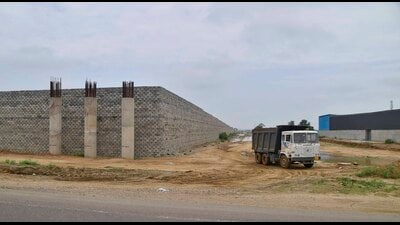 Work on Greenfield Delhi-Amritsar-Katra Highway Project near Dakha has been stopped . (Gurpreet Singh/HT) Work on Greenfield Delhi-Amritsar-Katra Highway Project near Dakha has been stopped . (Gurpreet Singh/HT)