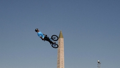 A unique setting, careful positioning and a huge dose of luck was the recipe for the image of BMX champion Jose Torres Gil seeming to cycle up the side of the obelisk on the Place de la Concorde. Jeff Pachoud took it during training on July 29, two days before the Argentinian won gold. "It wasn't just one click, it was a burst and in that, there was an image which gave this amazing visual impression," he said. A unique setting, careful positioning and a huge dose of luck was the recipe for the image of BMX champion Jose Torres Gil seeming to cycle up the side of the obelisk on the Place de la Concorde. Jeff Pachoud took it during training on July 29, two days before the Argentinian won gold. "It wasn't just one click, it was a burst and in that, there was an image which gave this amazing visual impression," he said. 