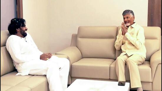 Andhra Pradesh chief minister N Chandrababu Naidu (right) with deputy CM Pawan Kalyan in Amaravati. (ANI File Photo)