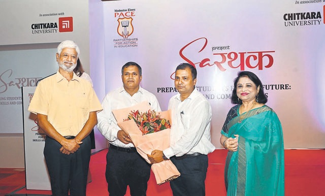 CBSE Chandigarh regional officer Rajesh Kumar Gupta (second from right) being felicitated by HT executive editor Ramesh Vinayak, HT Media Group national circulation head Indra Narayan Das and Chitkara University pro-chancellor Dr Madhu Chitkara during the event. (Keshav Singh/HT) CBSE Chandigarh regional officer Rajesh Kumar Gupta (second from right) being felicitated by HT executive editor Ramesh Vinayak, HT Media Group national circulation head Indra Narayan Das and Chitkara University pro-chancellor Dr Madhu Chitkara during the event. (Keshav Singh/HT)