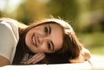 If you prefer a makeup-free look but still want to shine this festive season, dermatologist-approved tips can help you achieve a radiant, natural glow. If you prefer a makeup-free look but still want to shine this festive season, dermatologist-approved tips can help you achieve a radiant, natural glow.