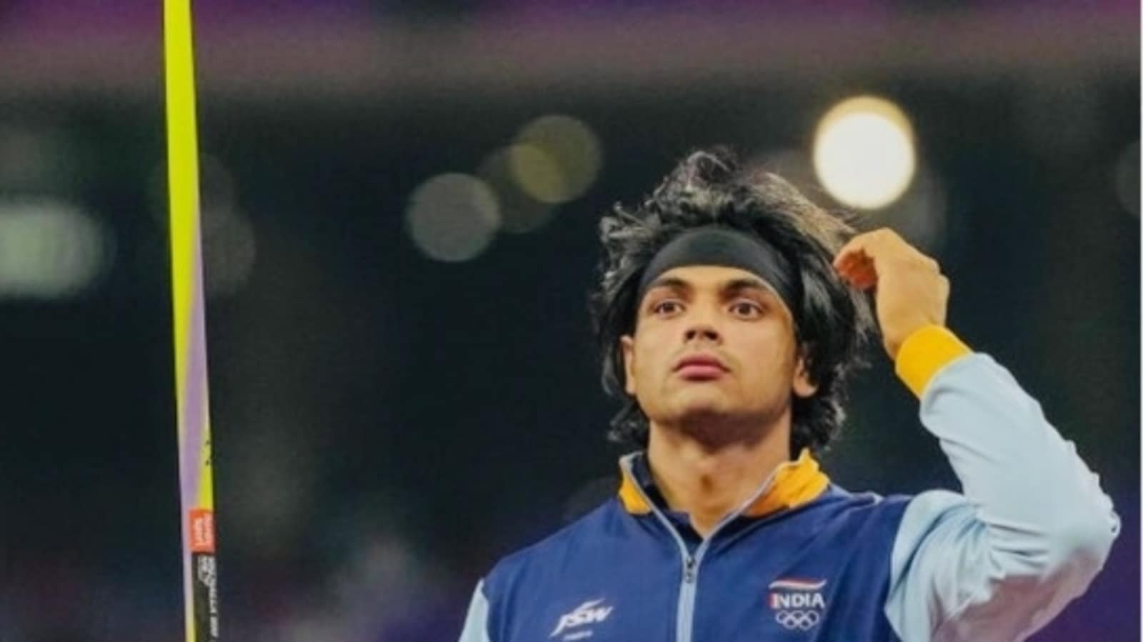 What is inguinal hernia, the condition that Neeraj Chopra suffers from?