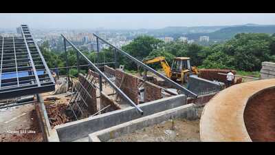 Last month, the civic officials carried out a similar drive against illegal structures in Hadapsar, Kothrud and Deccan areas. (HT PHOTO)