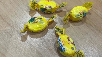 This handout taken on August 13, 2024 and released on August 14 by the New Zealand Police shows pineapple sweets laced with potentially lethal amounts of methamphetamine, in Auckland. Food parcels dished out by a New Zealand charity unknowingly contained a batch of the sweets was contaminated with the highly addictive illegal drug, police said. (Photo by Handout / NEW ZEALAND POLICE / AFP) / RESTRICTED TO EDITORIAL USE - MANDATORY CREDIT "AFP PHOTO / NEW ZEALAND POLICE" - NO MARKETING NO ADVERTISING CAMPAIGNS - DISTRIBUTED AS A SERVICE TO CLIENTS (AFP) This handout taken on August 13, 2024 and released on August 14 by the New Zealand Police shows pineapple sweets laced with potentially lethal amounts of methamphetamine, in Auckland. Food parcels dished out by a New Zealand charity unknowingly contained a batch of the sweets was contaminated with the highly addictive illegal drug, police said. (Photo by Handout / NEW ZEALAND POLICE / AFP) / RESTRICTED TO EDITORIAL USE - MANDATORY CREDIT "AFP PHOTO / NEW ZEALAND POLICE" - NO MARKETING NO ADVERTISING CAMPAIGNS - DISTRIBUTED AS A SERVICE TO CLIENTS (AFP)