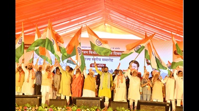 Saini, paying tribute to those who were killed in the bloodshed, said the tragedy about which almost half of the post-independence literature is filled and the pain of the partition can never be forgotten. (HT Photo) Saini, paying tribute to those who were killed in the bloodshed, said the tragedy about which almost half of the post-independence literature is filled and the pain of the partition can never be forgotten. (HT Photo)