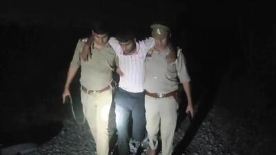 The Ghaziabad police on late Tuesday night allegedly opened retaliatory fire and injured four of five suspected robbers. (HT Photo) The Ghaziabad police on late Tuesday night allegedly opened retaliatory fire and injured four of five suspected robbers. (HT Photo)