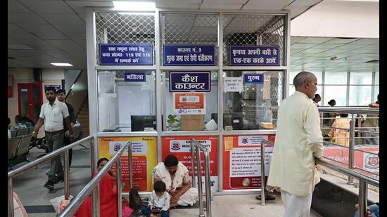 Vacant counters at the KGMU OPD on Wednesday. (Mushtaq Ali/HT Photo)