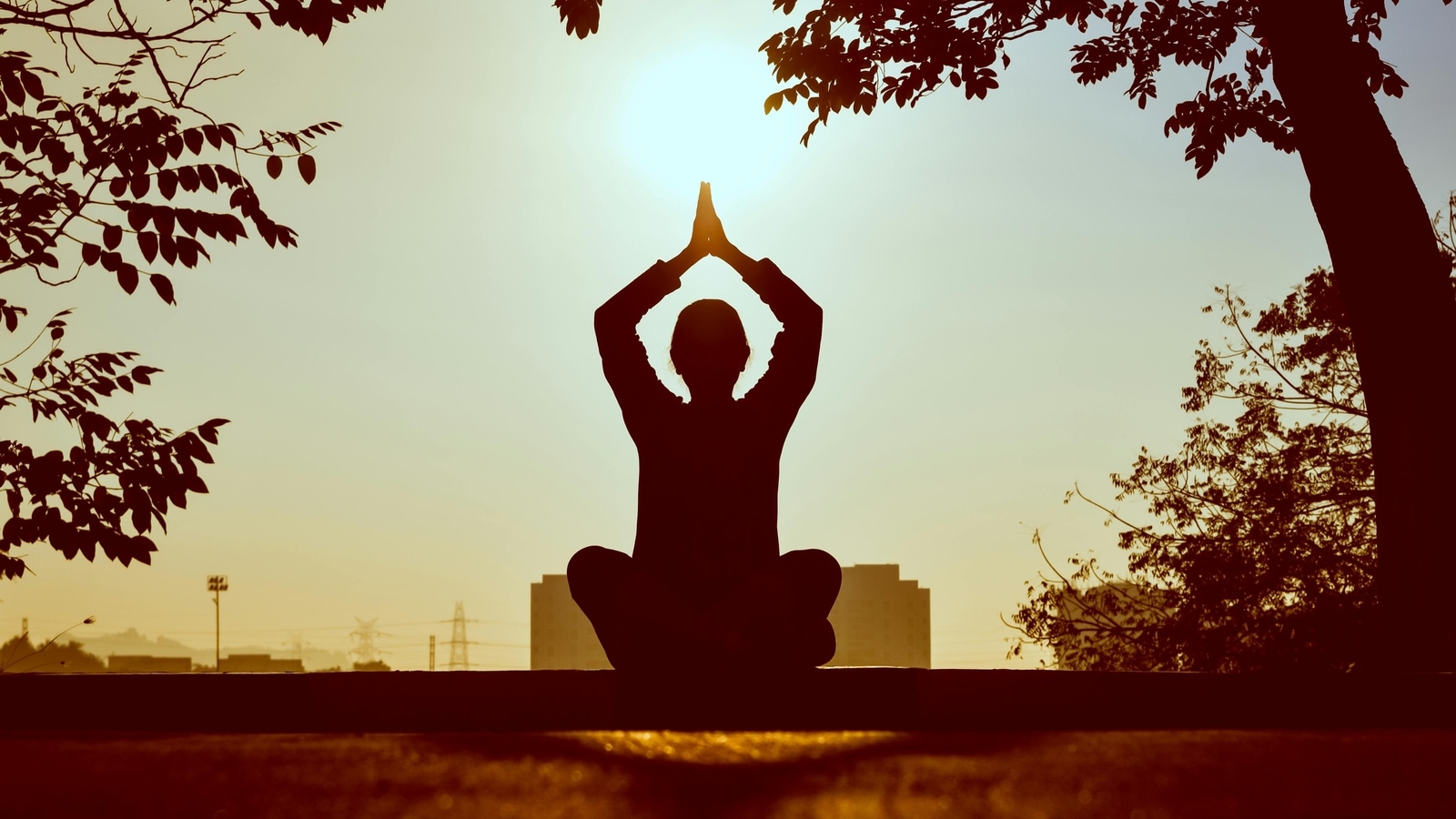 This morning, start your day with 10 minutes of meditation for these amazing benefits