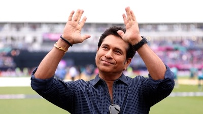 ‘He could do it’: Virat Kohli, Steve Smith, Williamson ignored. Ponting bets on Root to break Tendulkar's world record (Getty Images via AFP) ‘He could do it’: Virat Kohli, Steve Smith, Williamson ignored. Ponting bets on Root to break Tendulkar's world record (Getty Images via AFP)