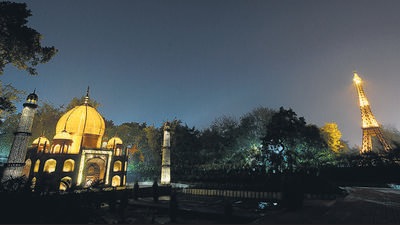 The Waste to Wonder park at Sarai Kale Khan. (HT ARCHIVE) The Waste to Wonder park at Sarai Kale Khan. (HT ARCHIVE)