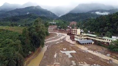 Houses got partially submerged in mud and sludge following landslide in Wayanad on July 30. (ANI) Houses got partially submerged in mud and sludge following landslide in Wayanad on July 30. (ANI)