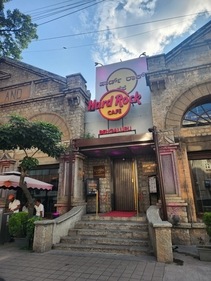 Hard Rock Cafe on St Marks Road, Bengaluru (Shakshi Jain/ HT Digital) Hard Rock Cafe on St Marks Road, Bengaluru (Shakshi Jain/ HT Digital)