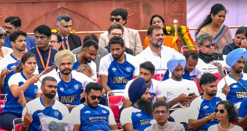 Leader of Opposition in Lok Sabha Rahul Gandhi with the Paris Olympics 2024 medal-winning contingent and others during the 78th Independence Day celebration at the Red Fort, in New Delhi, Thursday, Aug. 15, 2024. (PTI) Leader of Opposition in Lok Sabha Rahul Gandhi with the Paris Olympics 2024 medal-winning contingent and others during the 78th Independence Day celebration at the Red Fort, in New Delhi, Thursday, Aug. 15, 2024. (PTI)