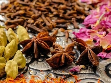 Advieh or Persian spice mix