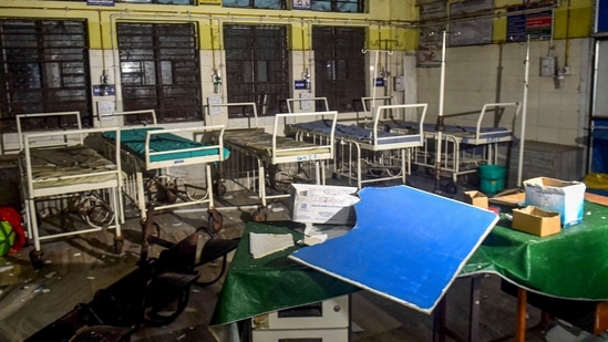 Damaged medical equipments in the emergency room after unidentified miscreants vandalised a portion of the RG Kar Medical College and Hospital amid midnight protests by women in various parts of West Bengal against the alleged rape and murder of a post graduate trainee doctor, in Kolkata, Thursday, Aug. 15, 2024. (PTI Photo)(PTI)