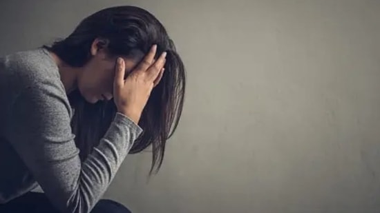 Usually, the story we create in our minds is a result of overthinking – this can further affect us. We should question and challenge the details of the story to understand the truth better. (Unsplash)