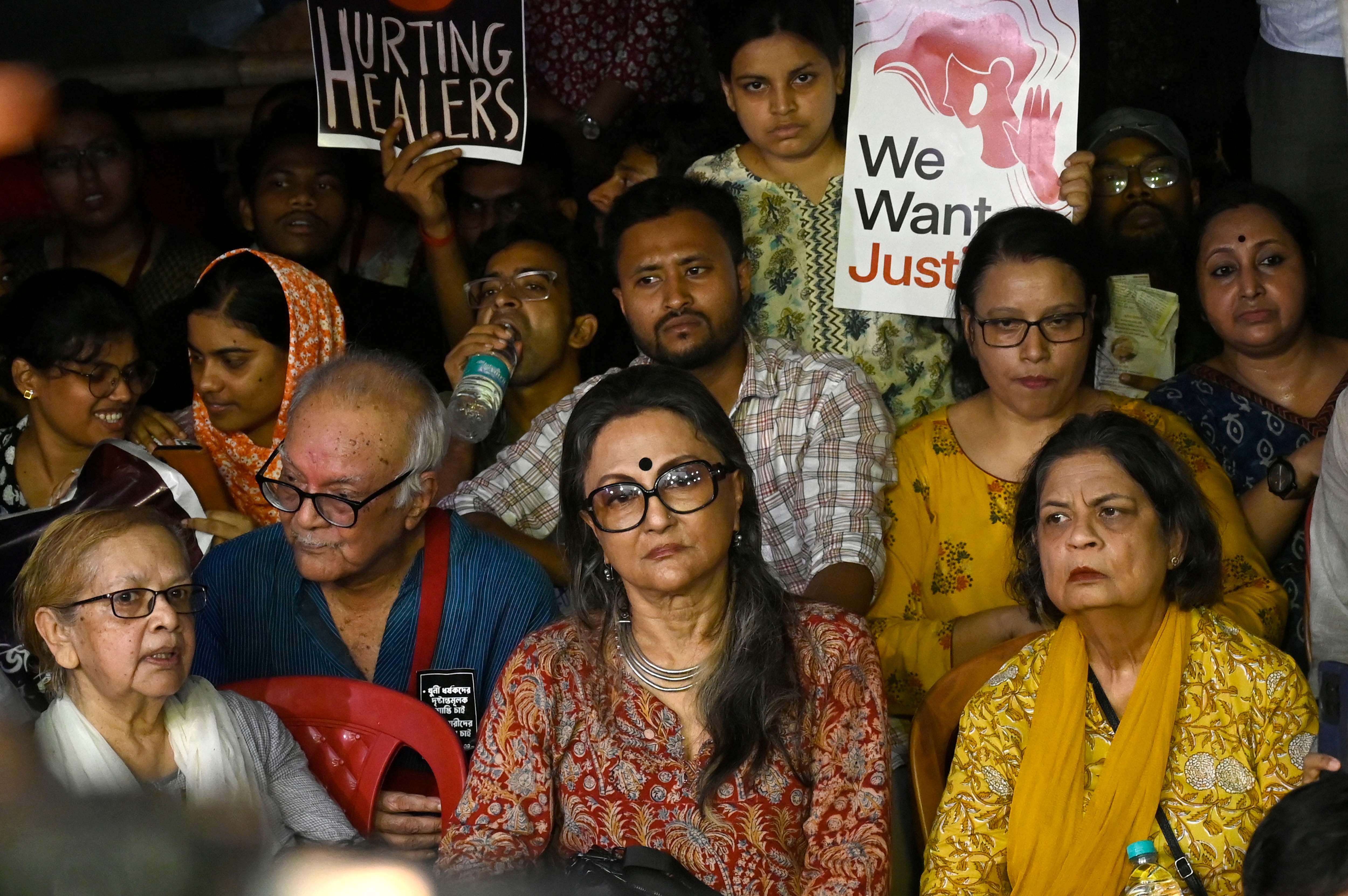 Aparns Sen joined the protest in Kolkata.