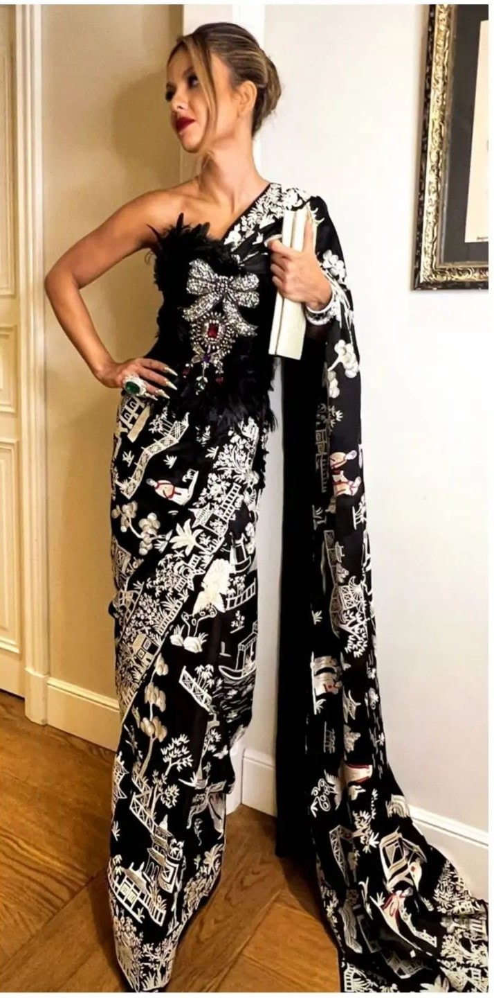 Natasha Poonawalla dons a black Gara saree with a corset(Photo: Instagram) Natasha Poonawalla dons a black Gara saree with a corset(Photo: Instagram)