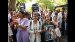 Doctors hold a protest in front of Nirman Bhawan in New Delhi on Friday. (Vipin Kumar/HT Photo) Doctors hold a protest in front of Nirman Bhawan in New Delhi on Friday. (Vipin Kumar/HT Photo)