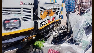 A kanungo deployed in Samrala died after an over speeding truck collided head-on with his car at Dehlon road on Friday before hitting an autorickshaw. (HT Photo)