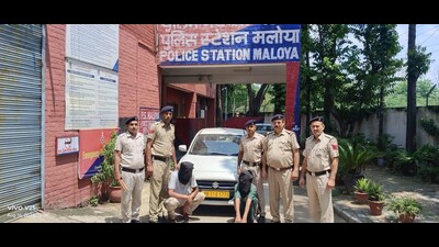 According to Chandigarh Police, the GPS installed in the car helped them recover the vehicle quickly. Both accused are taxi driver themselves and drug addicts. (HT Photo)