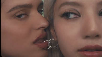 BLACKPINK's Lisa Teams Up with Rosalía for 'New Woman', Showcases Independence and Bilingual Flair (LLOUD) BLACKPINK's Lisa Teams Up with Rosalía for 'New Woman', Showcases Independence and Bilingual Flair (LLOUD)